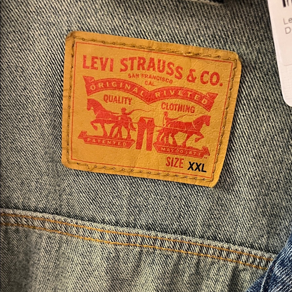 Levi's Men's Distressed Blue Denim Jacket - Picture 2 of 5